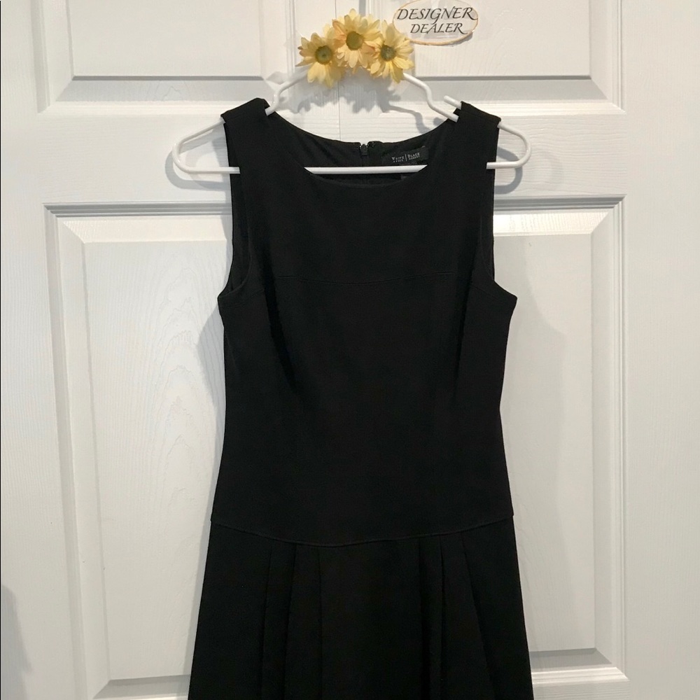 WHITE HOUSE BLACK MARKET Black Sleeveless Dress - Picture 1 of 8